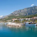 3674-6 For 2 Pers In Tučepi