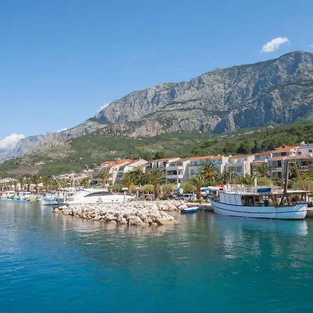 3674-6 For 2 Pers In Tucepi