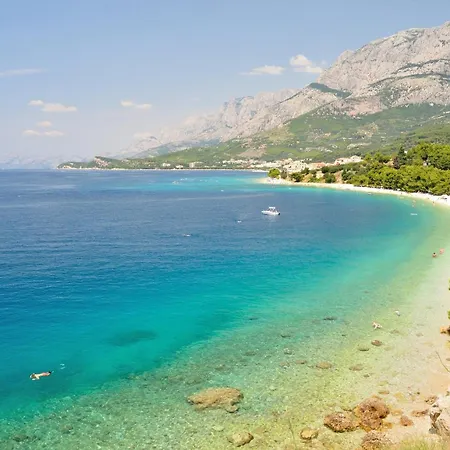 3674-6 For 2 Pers In * Tucepi