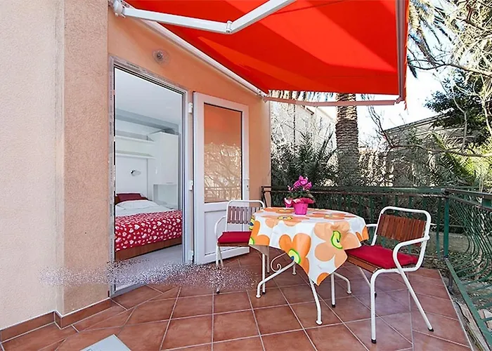 3674-6 For 2 Pers In